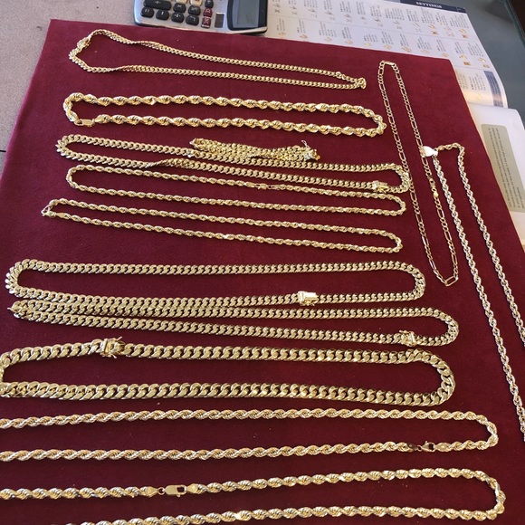 Vintage 14 kt yellow gokd ,diamond, blue topaz rng - Picture 5 of 6